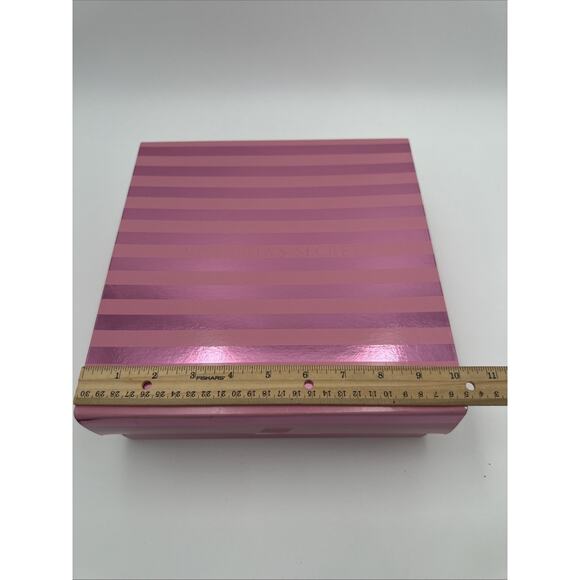 2- Vintage Victoria’s Secret Shopping Gift Bags And Box - Picture 3 of 9